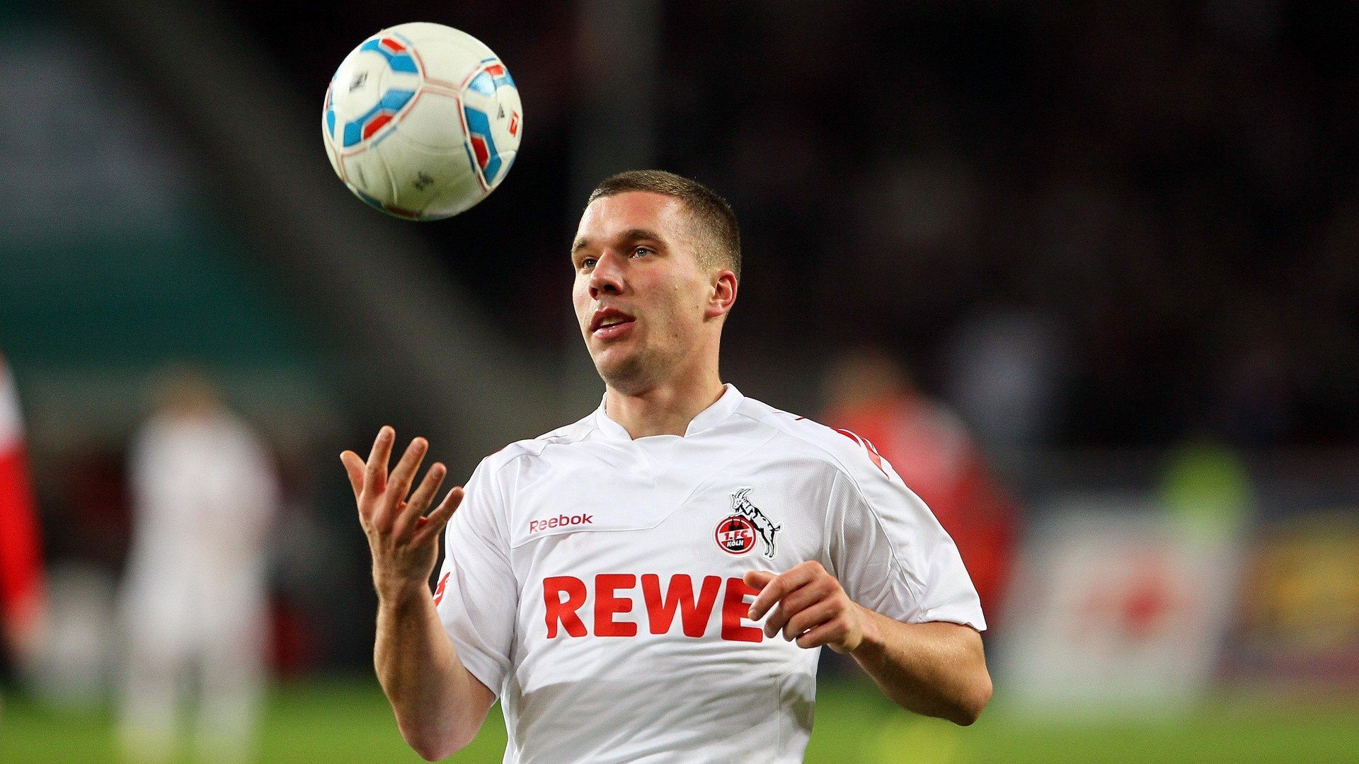 汤普森仍未复出，勇士苦于外线射手短缺，勇士汤普森去哪儿了